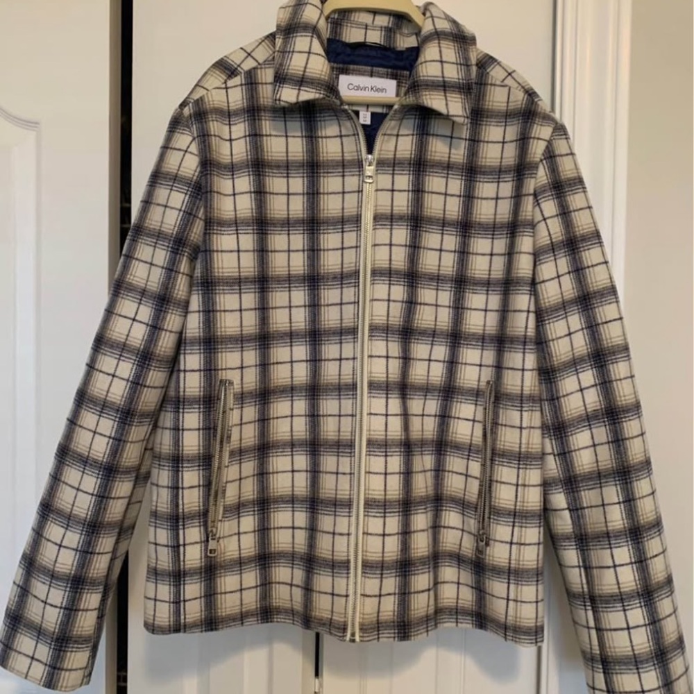 Calvin Klein Cream and Navy Plaid Zip Jacket BRAND NEW SZ MED